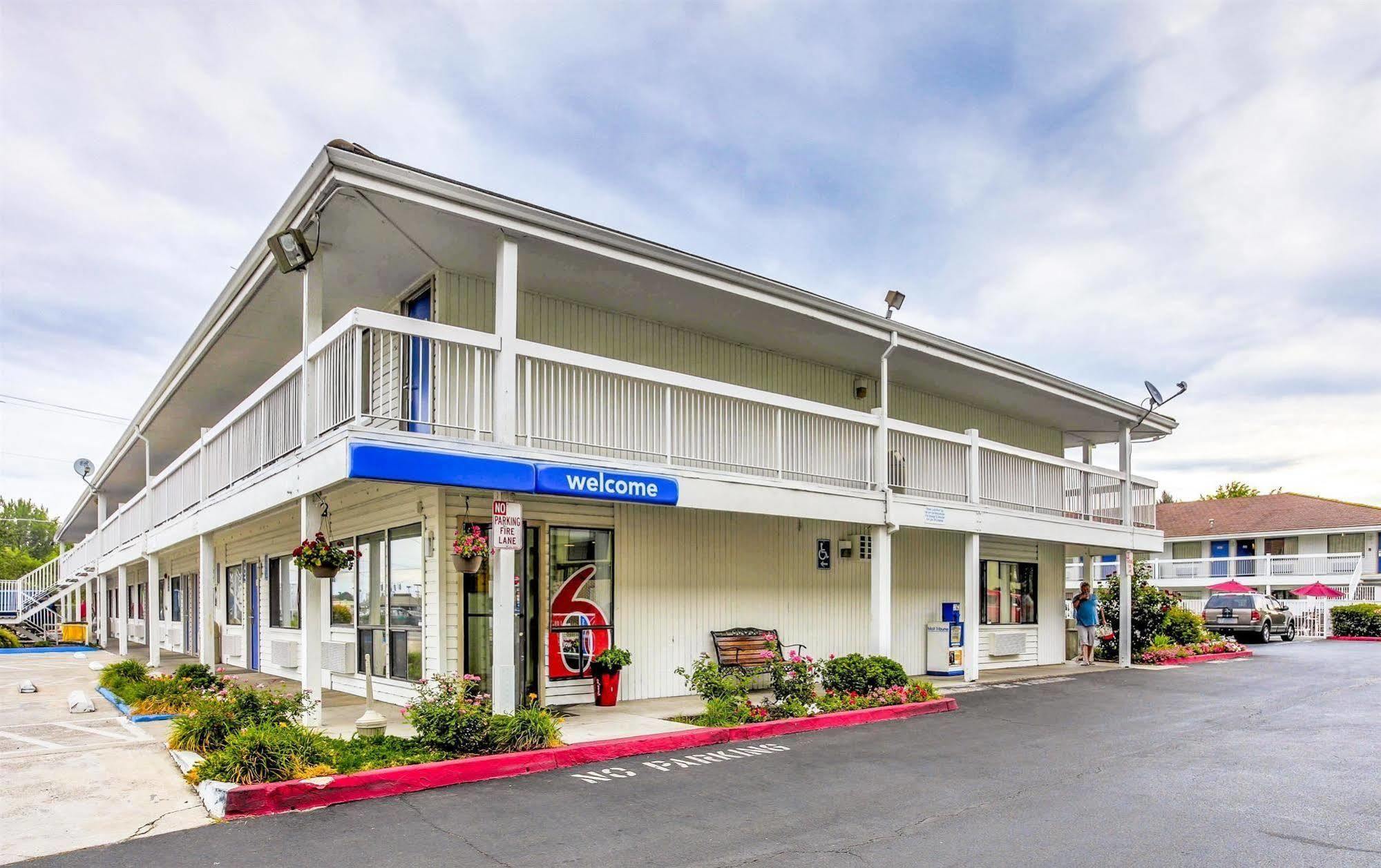 Motel 6-Medford, Or - North Dış mekan fotoğraf