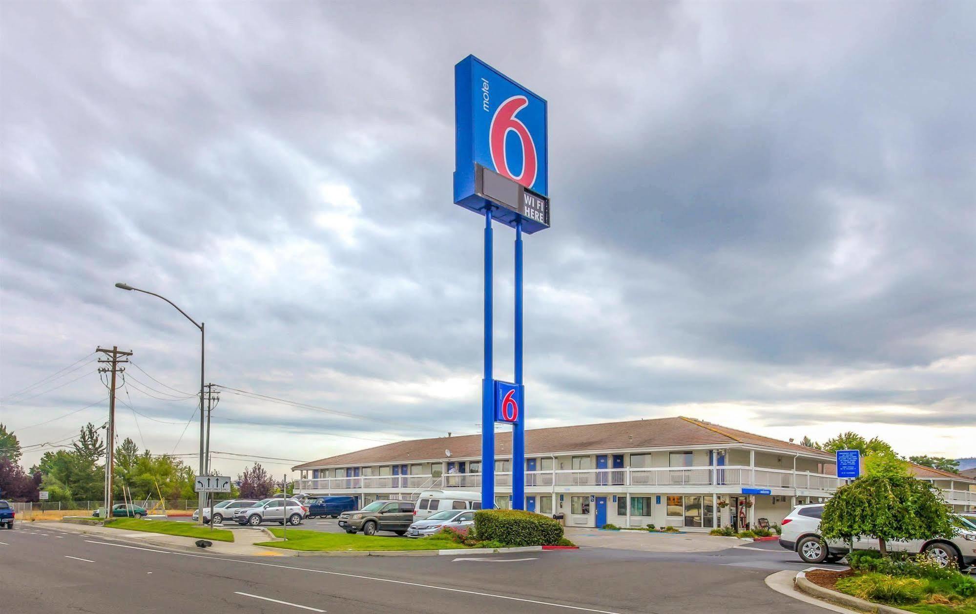 Motel 6-Medford, Or - North Dış mekan fotoğraf